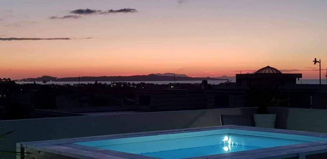 L'Isola Di Ago Leilighet Torregrotta Eksteriør bilde